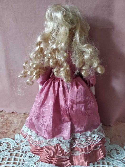 Фарфоровая кукла, 39 см. Кукла винтажная, 37 см.