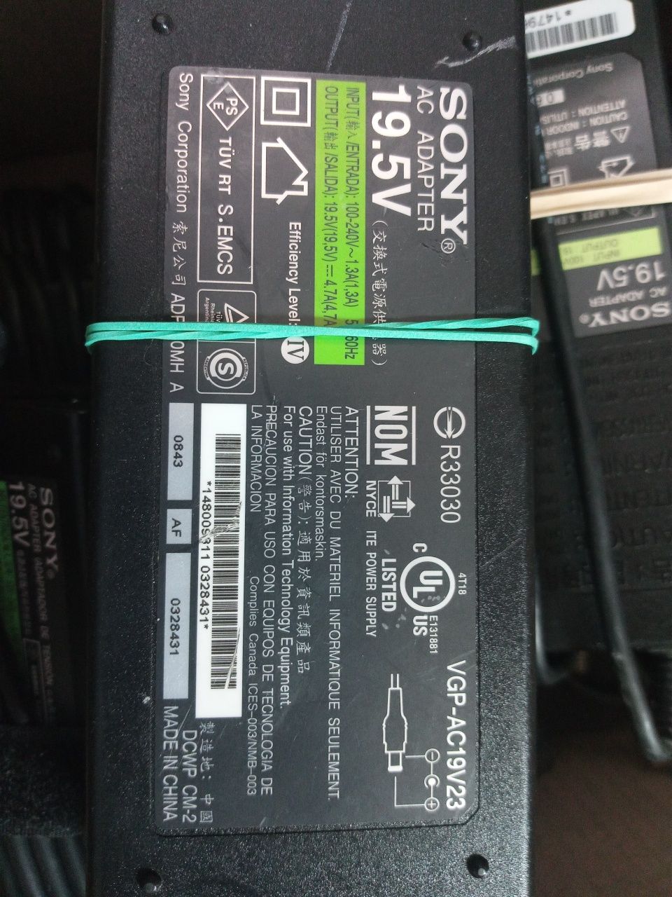 Sony Samsung LG 19V 1. 79a 3а 3.9а 4.35а 4.7а 5.79а