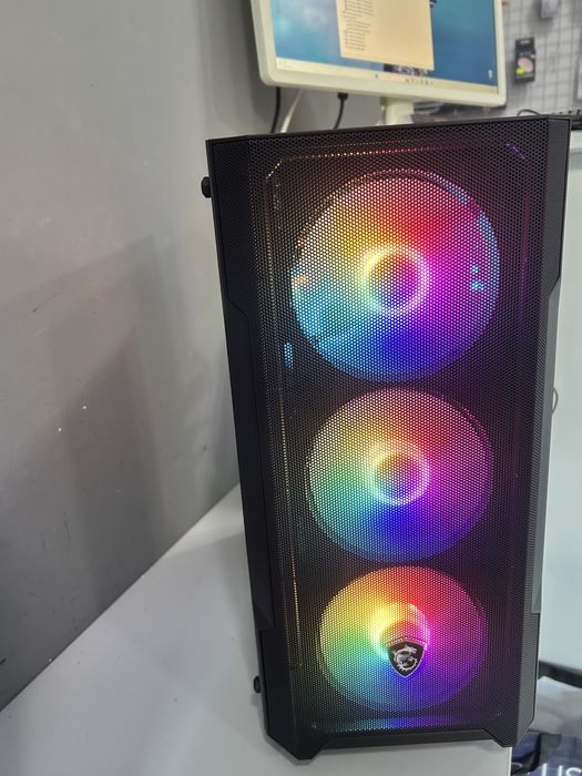 Komputer Gamingowy: 2TB Dyski /32GB DDR5/Ryzen 5 8400F-4,2GHz/AMD 16GB