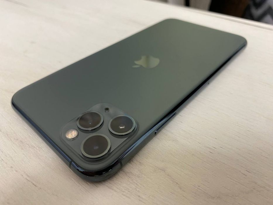 Iphone 11 PRO max GREEN на 256 ГБ.