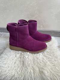 Женские сапоги UGG