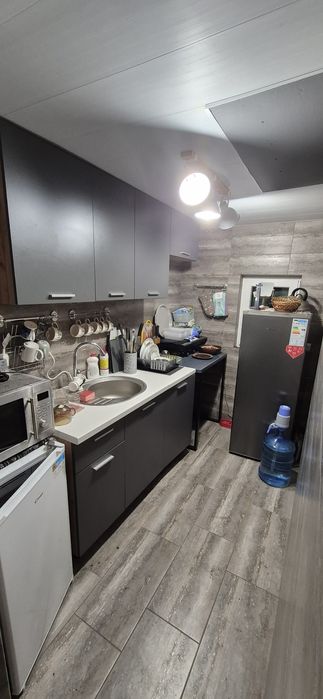 Продам шикарну дачу в якій можна жити поруч блакитні озера