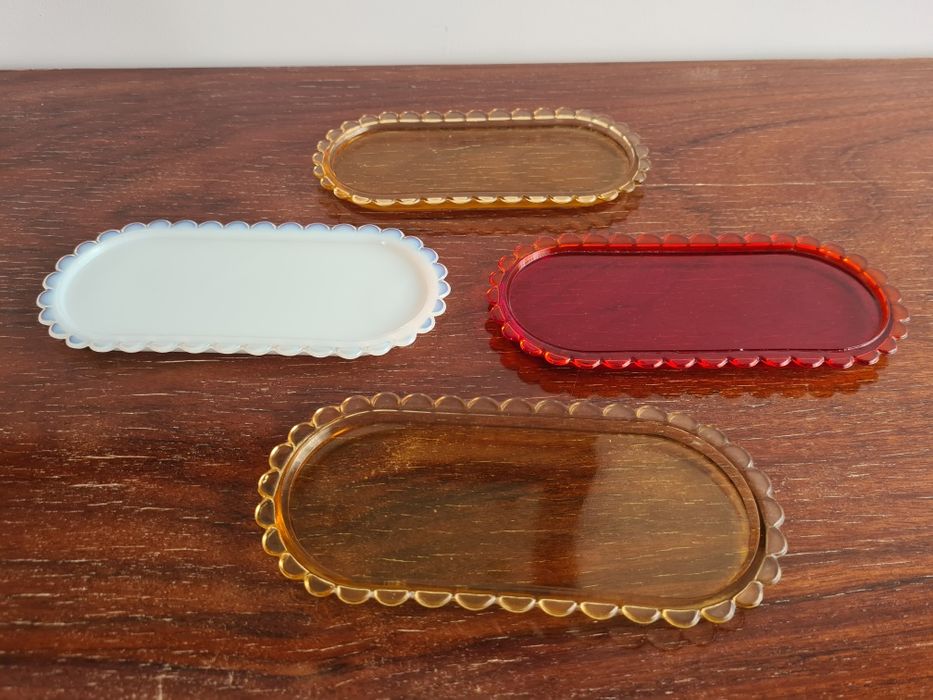 4 mini bandejas de vidro