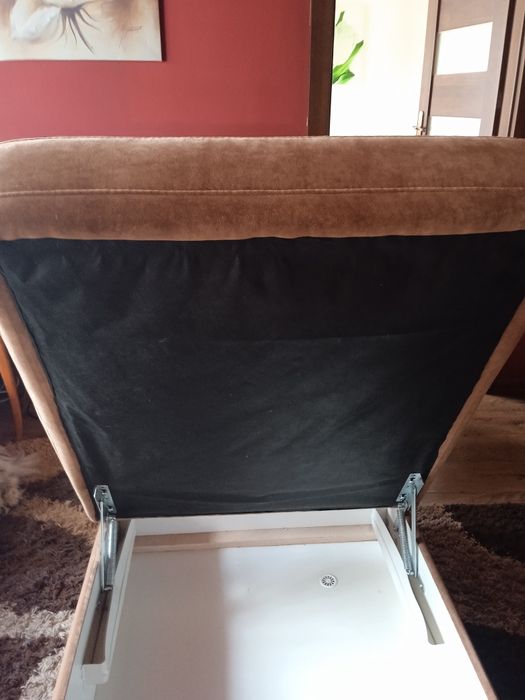 Puf welurowy otwierany ze skrzynią rezerwacja