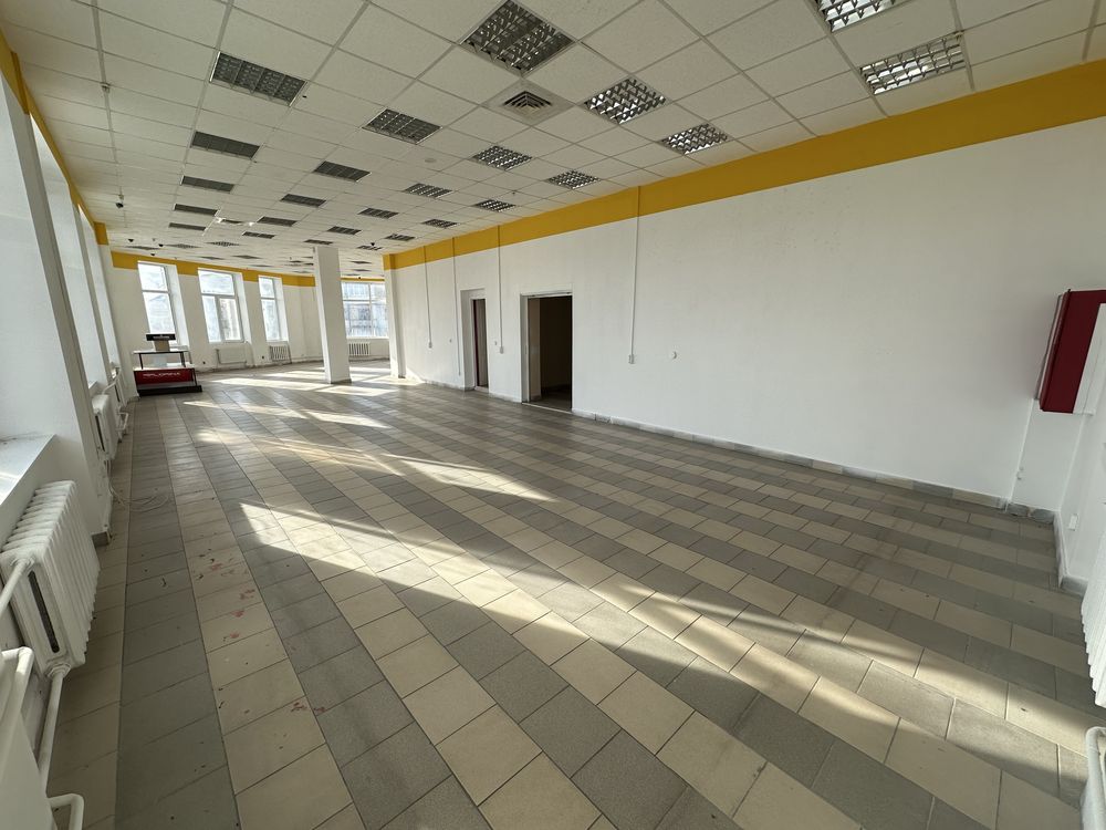 Комерційне приміщення в центрі міста