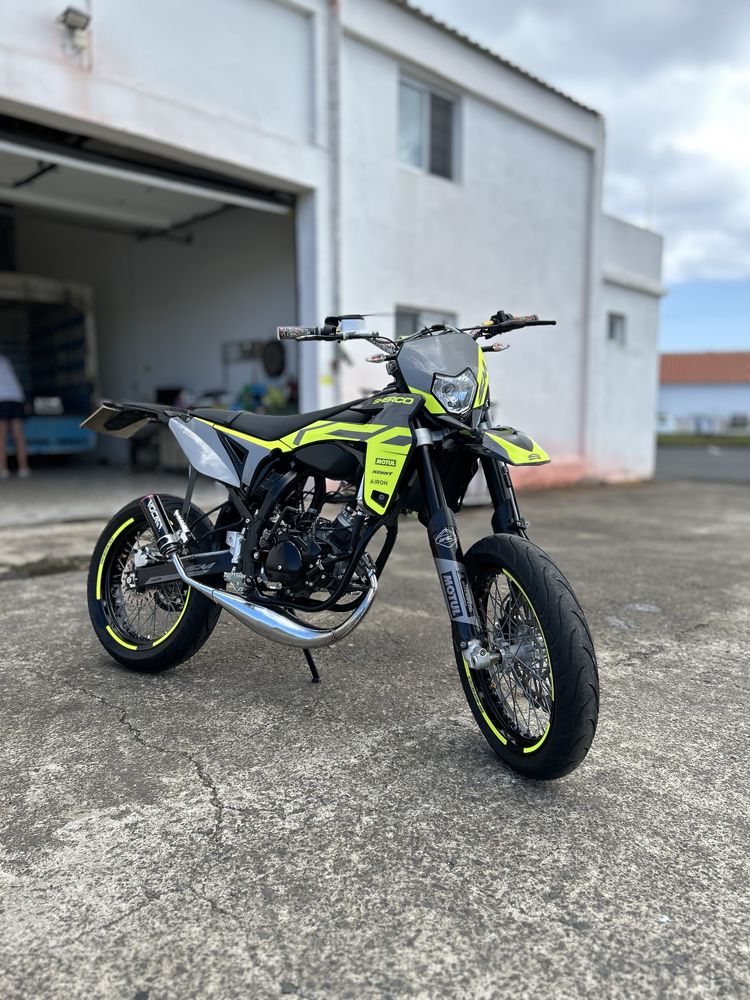 Vendo ou troco sherco 70cc