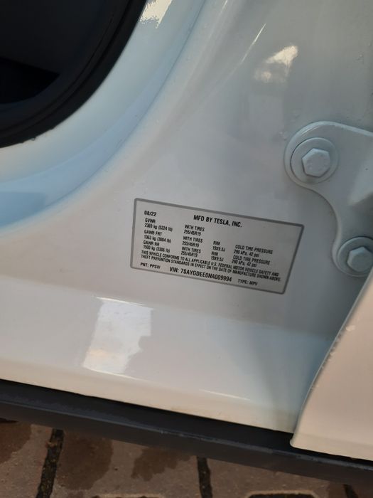 Tesla Model Y 2022 Dual Motor Long Range  повний привід 4×4