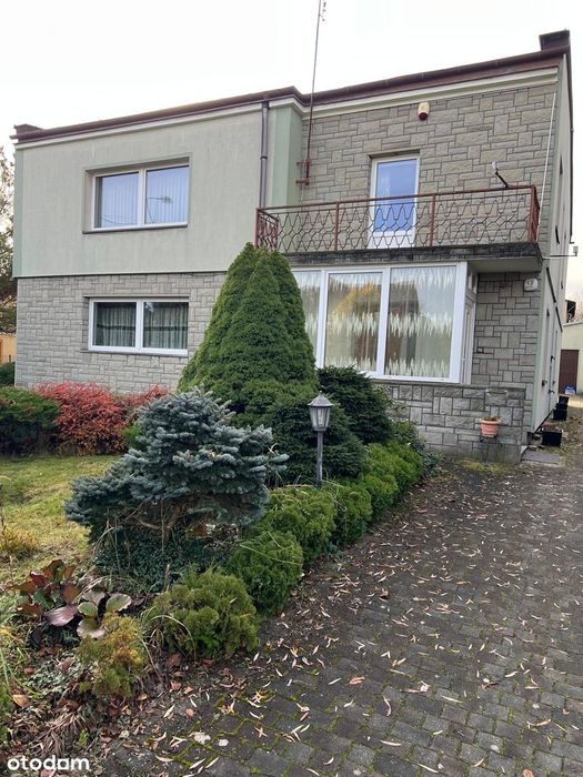 Dom Wolnostojący Dwupoziomowy