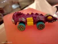 Mattel Hot Wheels Fangster samochodzik resorak