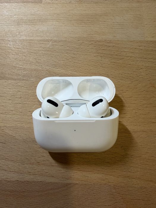 Apple airpods pro 1 gen