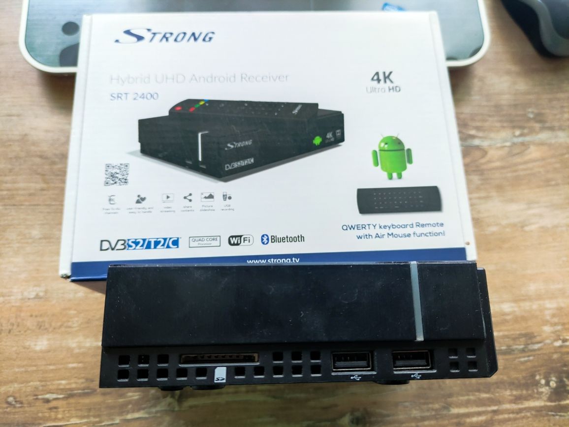 Смарт приставка Android Strong SRT 2400 DVB-S2 DVB-T2 DVB-C тюнер