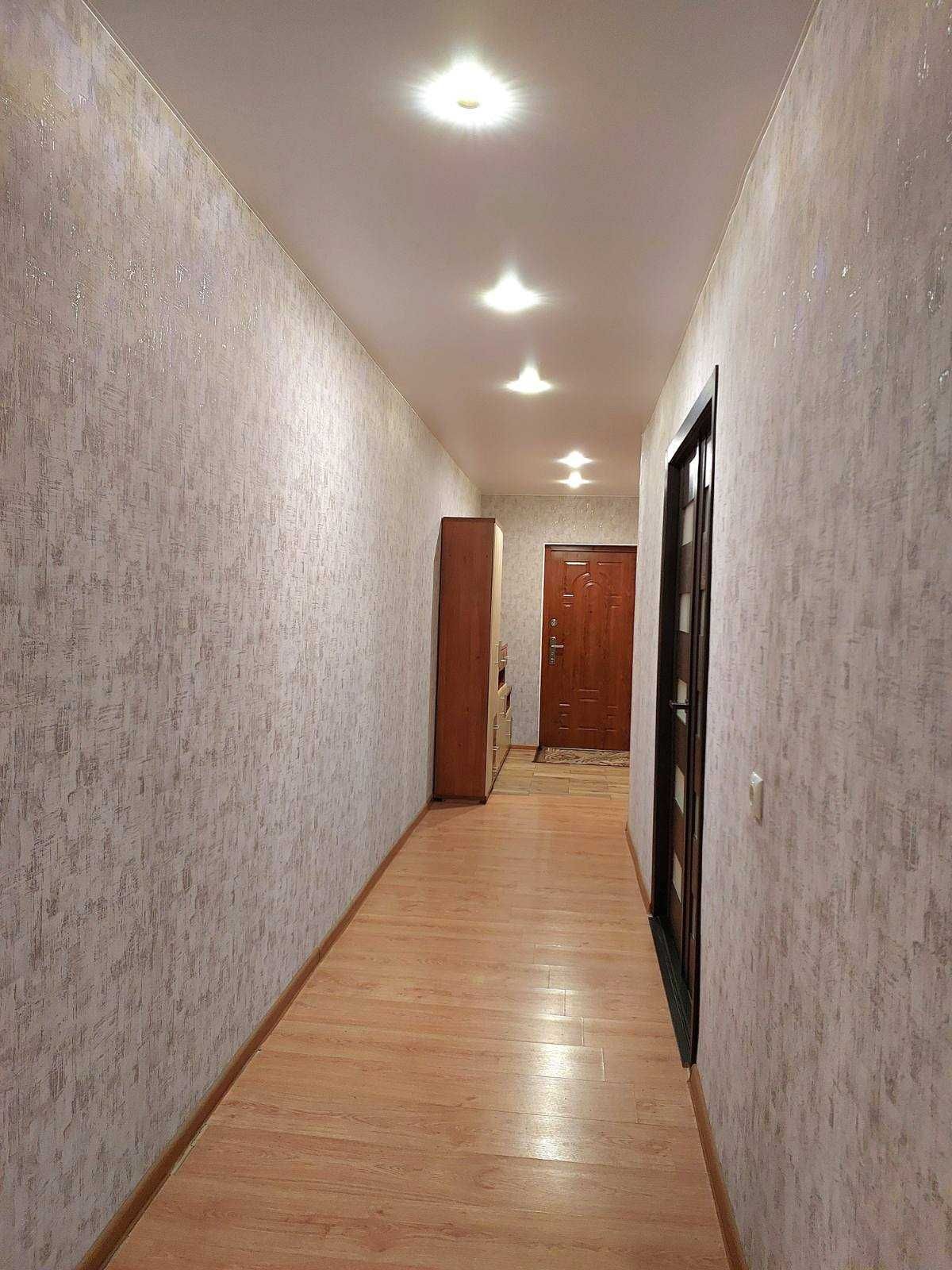 Продам 3к. квартиру вул. К. Маркса.