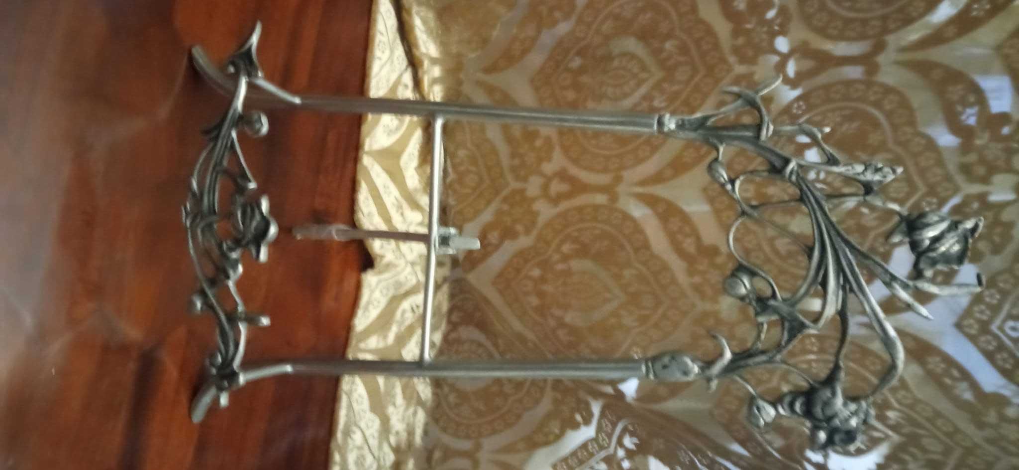 Pianha de prato em Estanho 26 cm largura x 45 cm altura