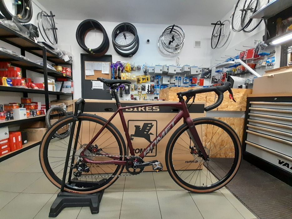 Rower gravel Romet Boreas Lite 1 bordowy