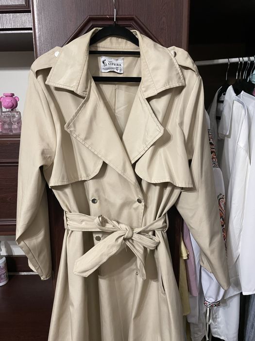 Тренч бежевий розмір XL