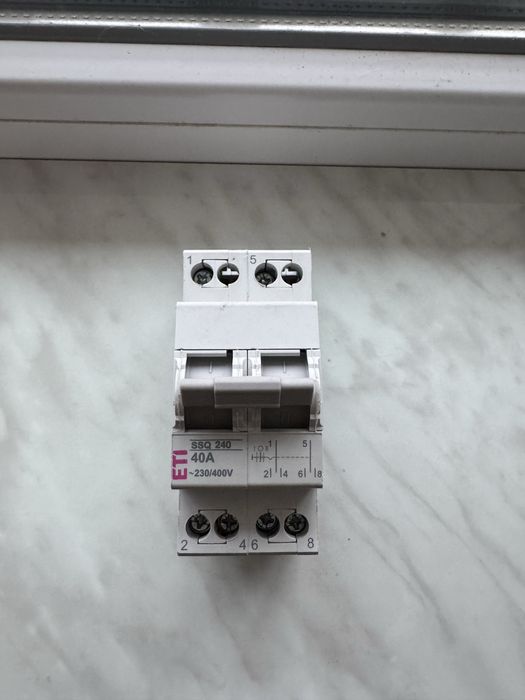 Перемикач на світло