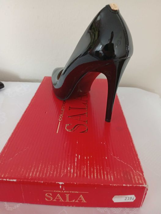 Szpilki skórzane nowe