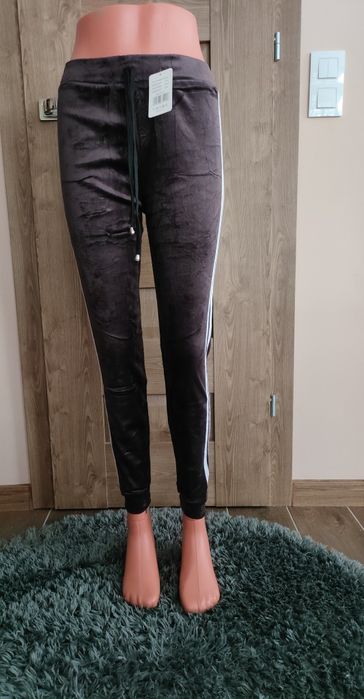 Spodnie nowe, welurowe. L/XL