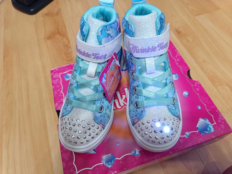 Sapatilhas Skechers novas 30