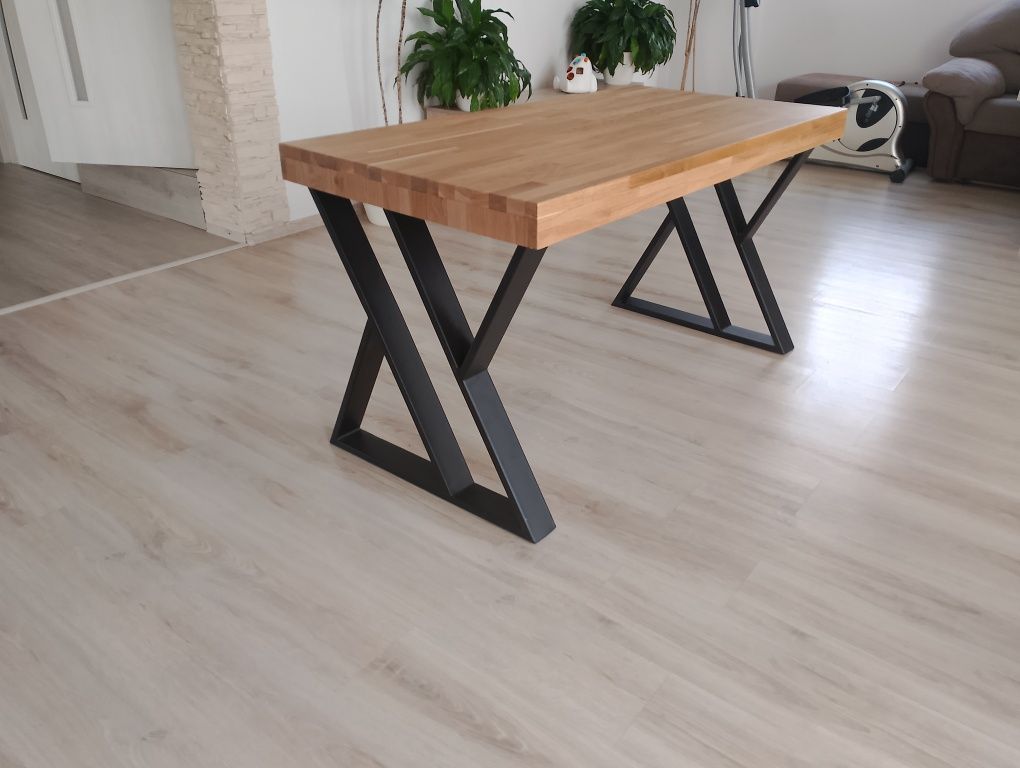 Stół jadalnia salon