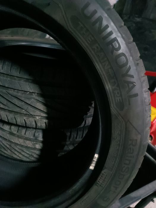 Opony Uniroyal Rainsport 5 235/50R18 97 V FR