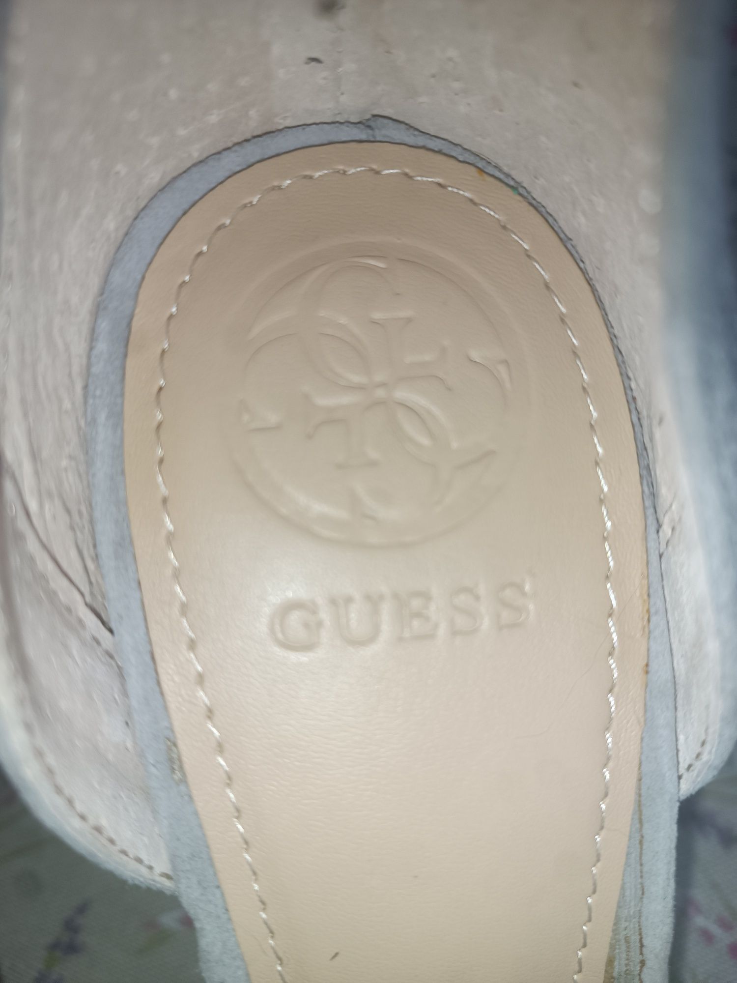 Оригінал! Босоніжки Guess Kenzie2