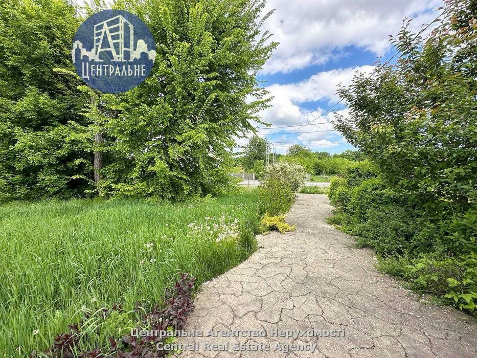 Продаж ділянки понад 13 сот. комерційного призначення. З булівлею.