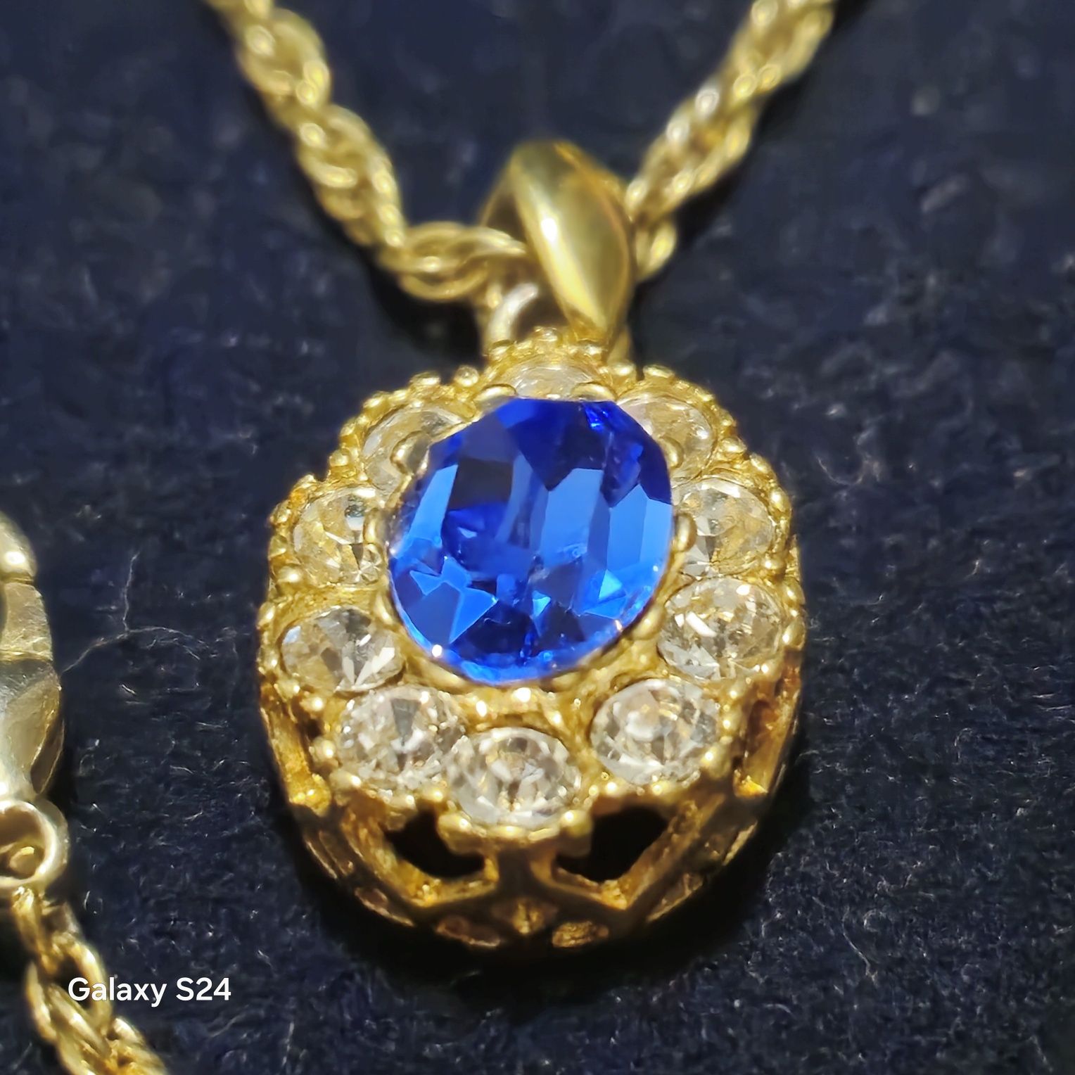 Biżuteria Art de France,naszyjnik i kolczyki z kamieniami Swarovski