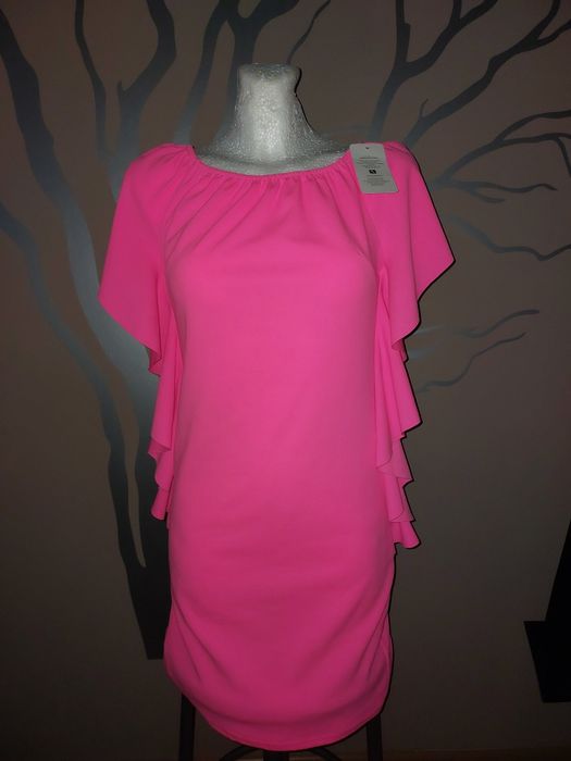 Nowa włoska sukienka z dzianiny