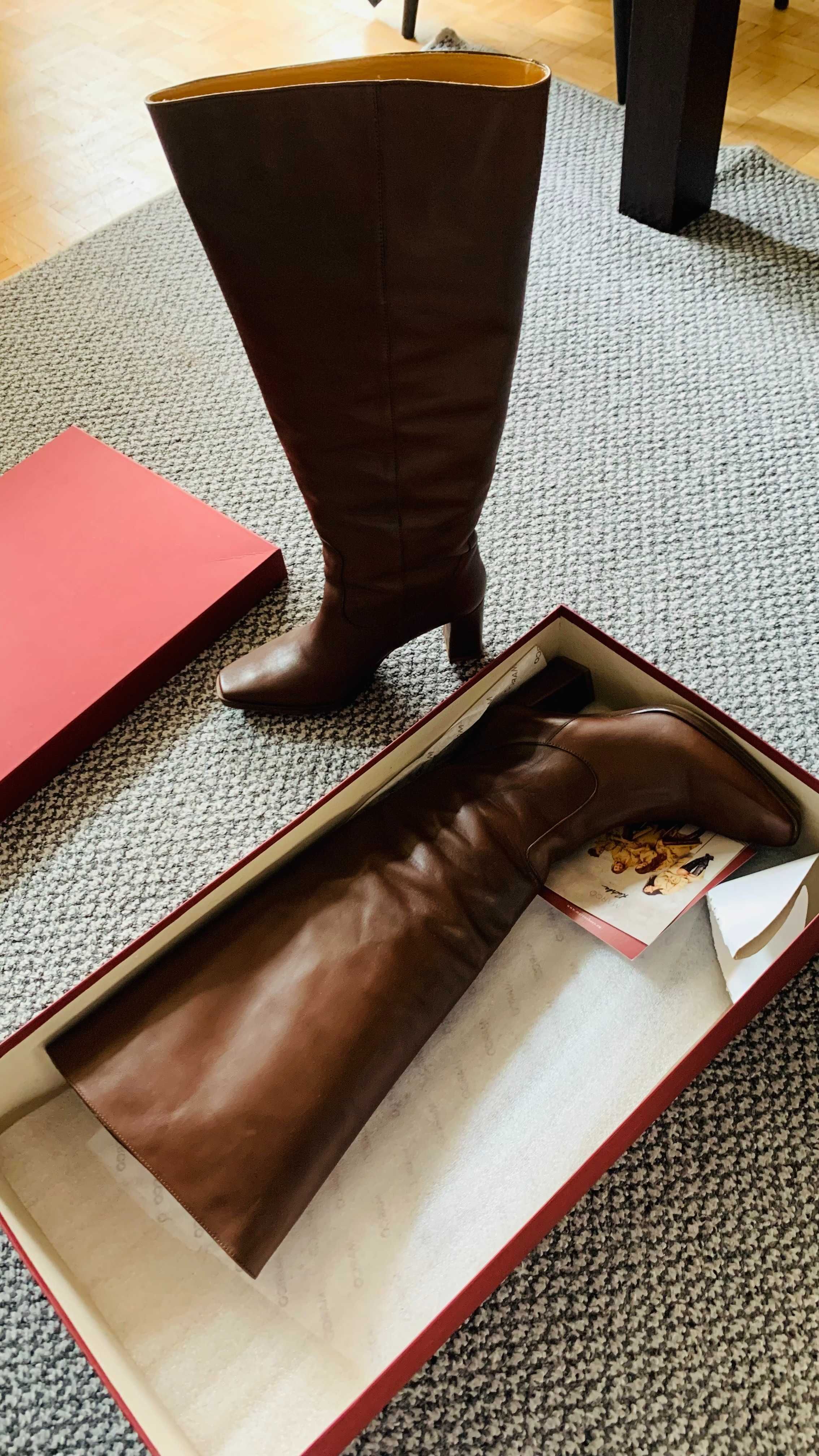 Kozaki na obcasie z szerszą cholewką Marco Shoes x Radzka