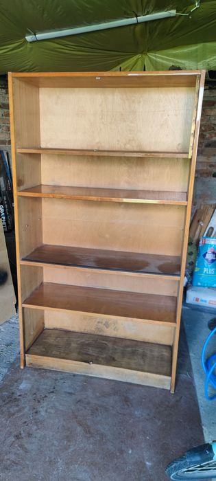 Regał - PRL - mocny - w stanie dobrym