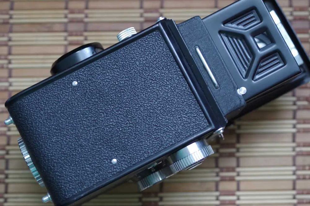 Среднеформатный  Фотоаппарат Yashica LM  Yashikor 80mm 3.5