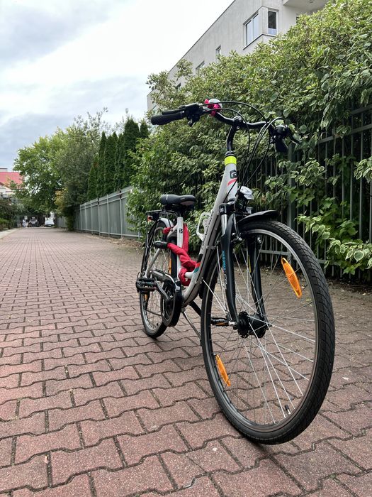 Rower trekkingowy Genesis Touring 2.3 28 cali z alarmem