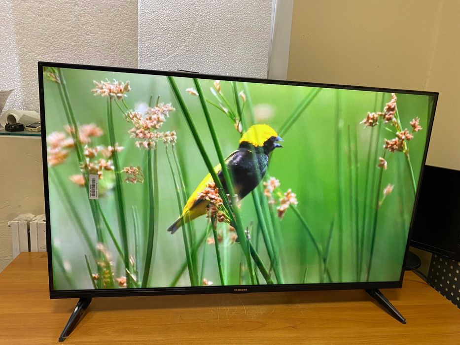 NEW 2025 телевизор Samsung 4К Smart TV 42' 2/16GB IPS голосовой пульт
