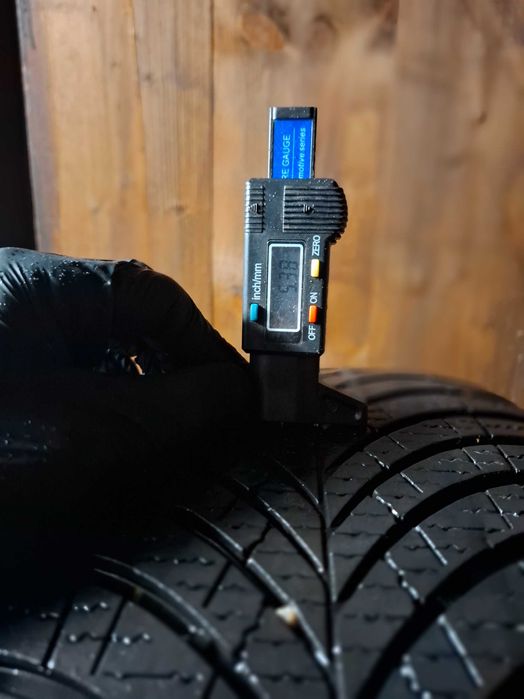 Koła całoroczne Alufelgi Audi A4 A5 225/50R17 5x112 ET38 Goodyear