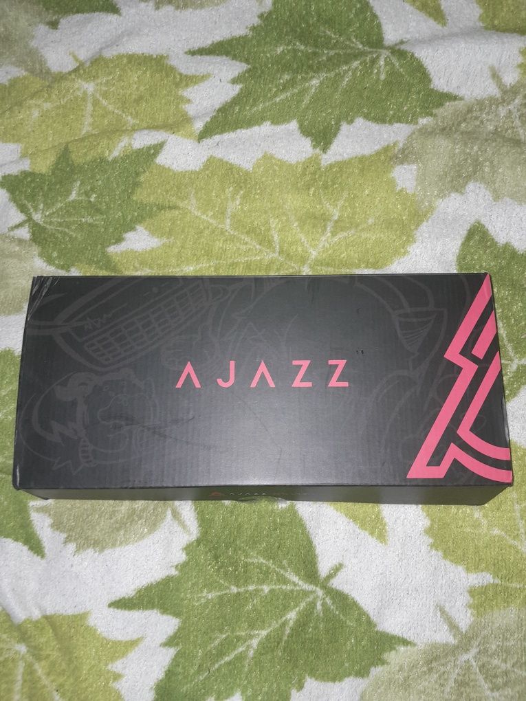 Продам клавіатуру Ajazz ak820