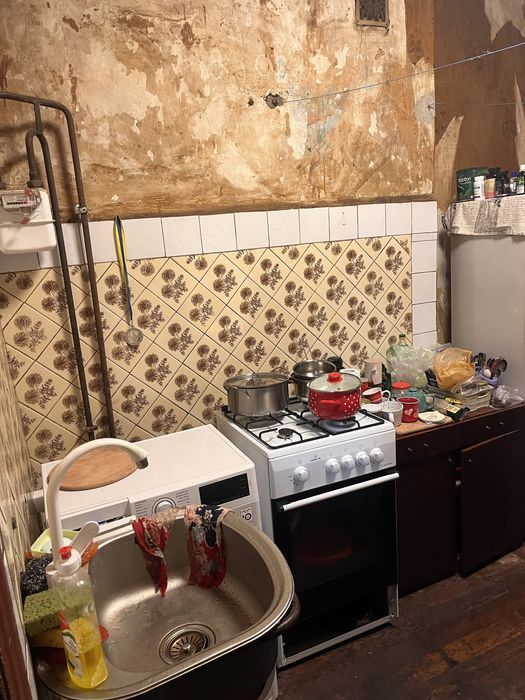 Продаж Бульвар Шевченко/12Квітня двокімнатноі квартири Є-відновлення