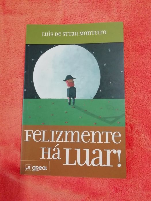 Livros diversos em bom muito estado