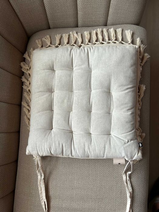 Poduszki na krzesła boho poduchy kremowe zestaw poduszek z frędzlami