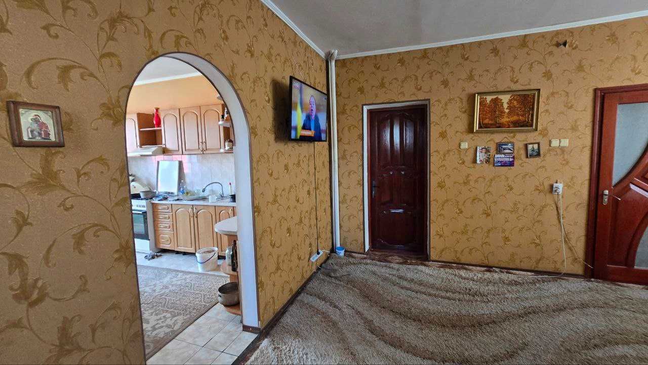 Продам просторий приватний будинок у місті