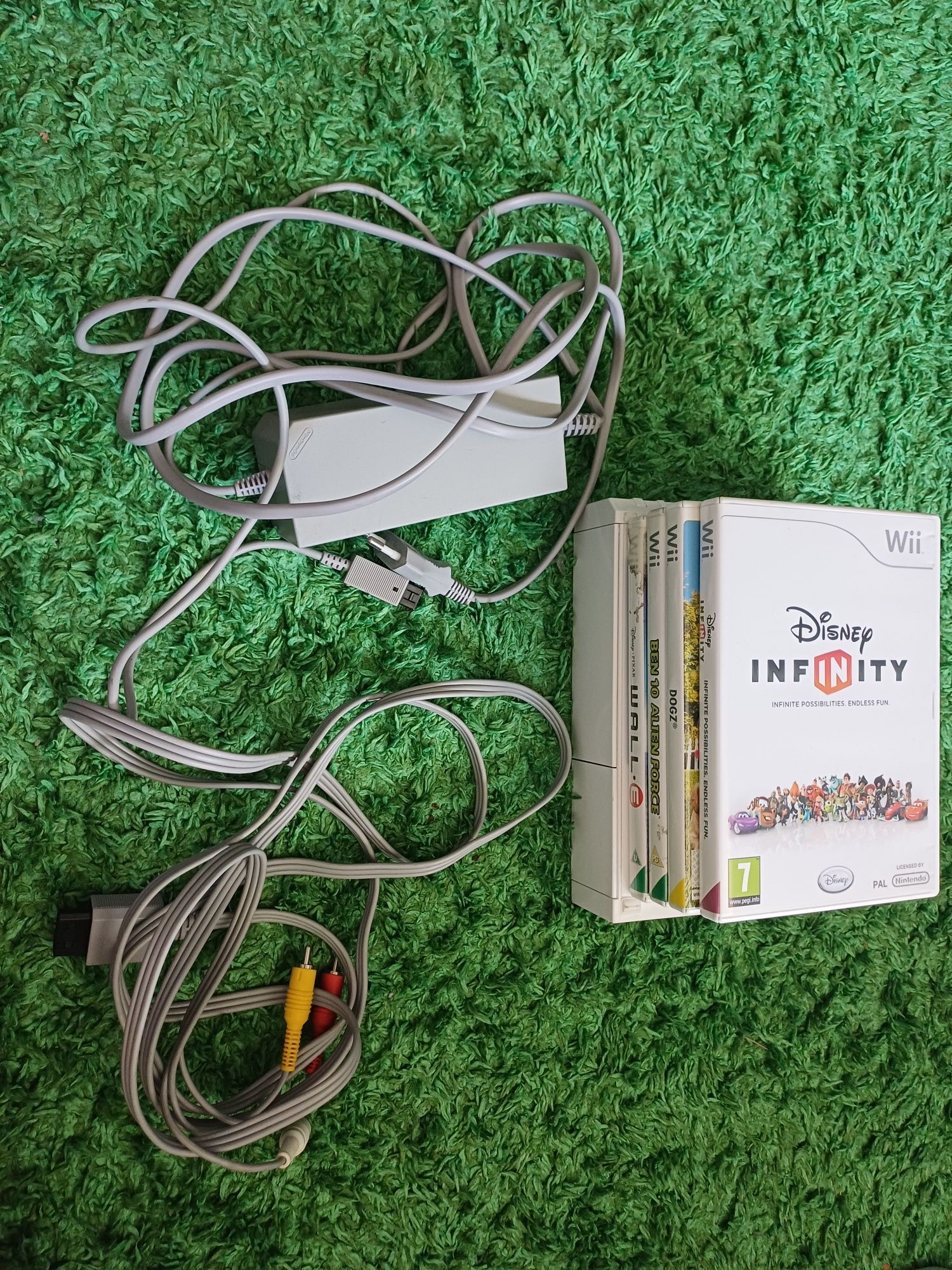 Konsola Wii + gry + sensor bar