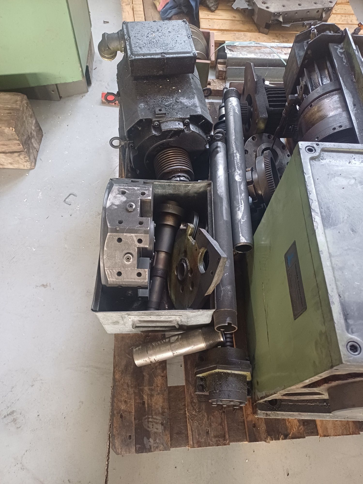 Okuma LB części mechaniczne
