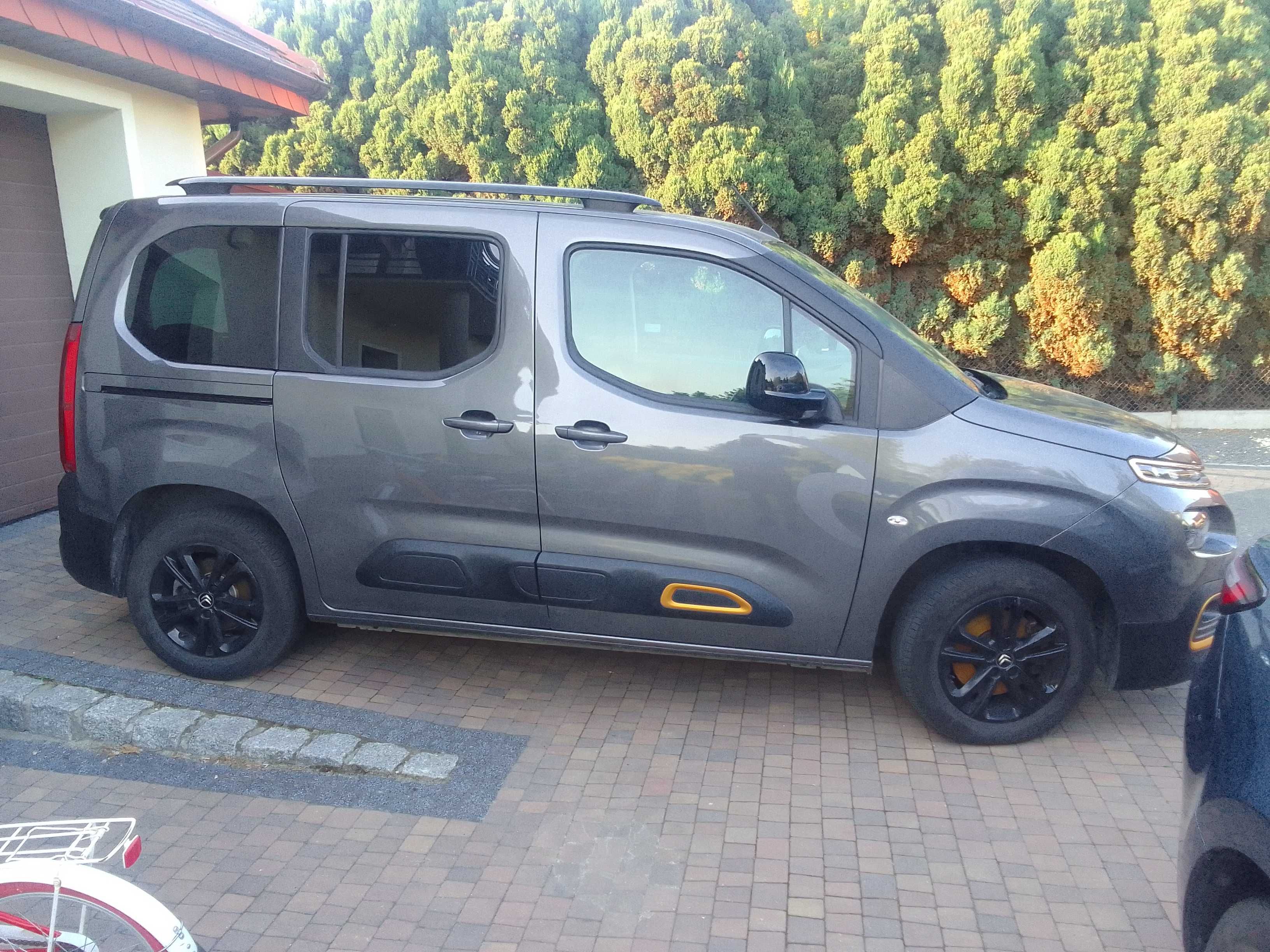 Citroen Berlingo RIP Curl 2021r 38900km 1.5hdi 130km