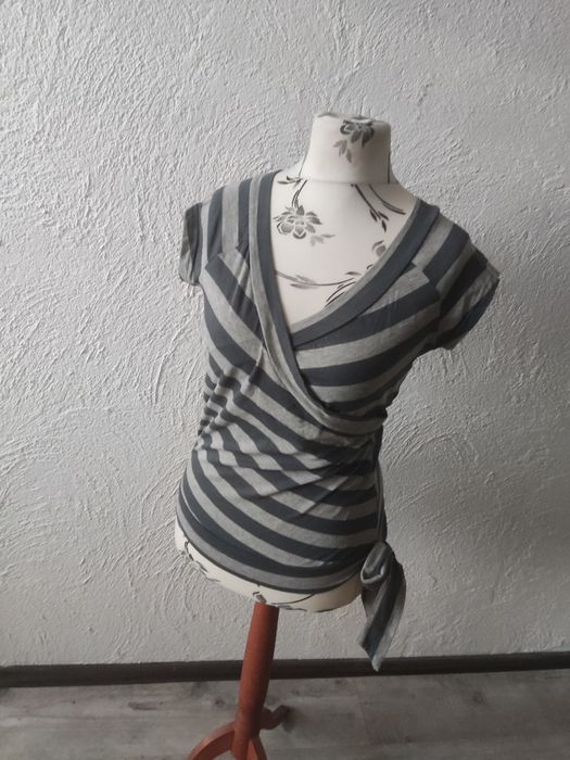 Wygodna bluzka tunika dzianinowa 44 XXL bandażowa