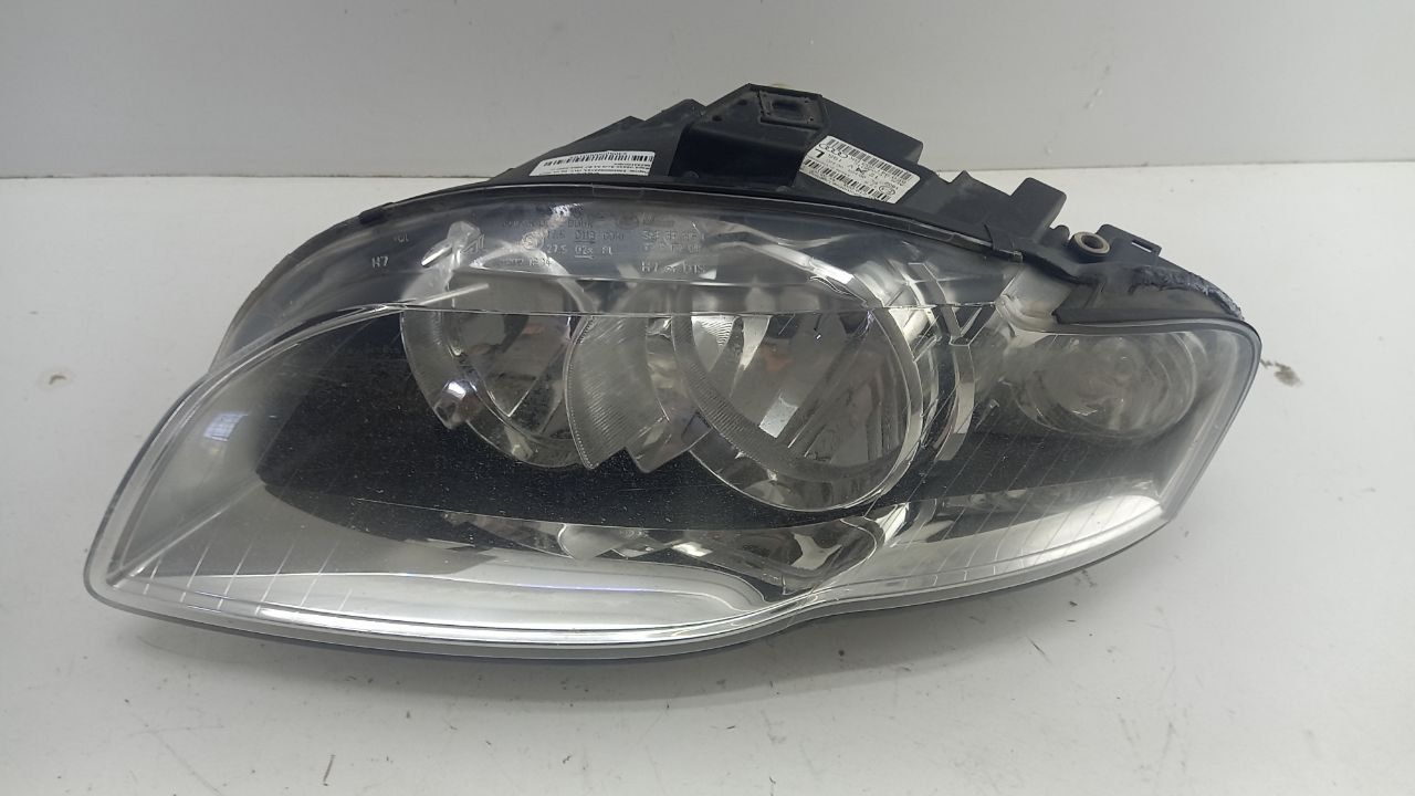 Фара левая Audi A4 B7 2004-2007  8E0941003BK