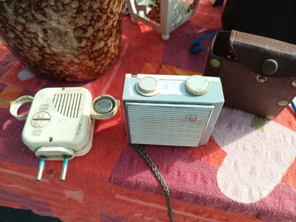 Stare Mini radio cosmos lata 70