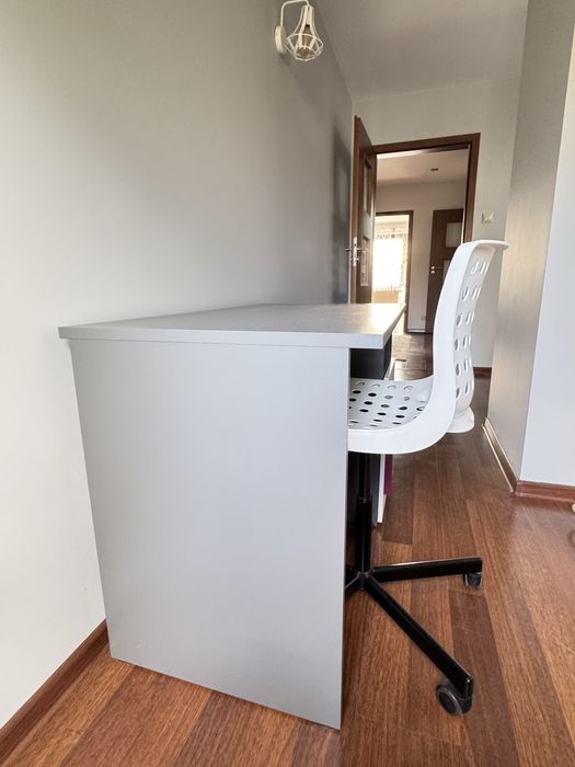 Sprzedam biurko i krzesło