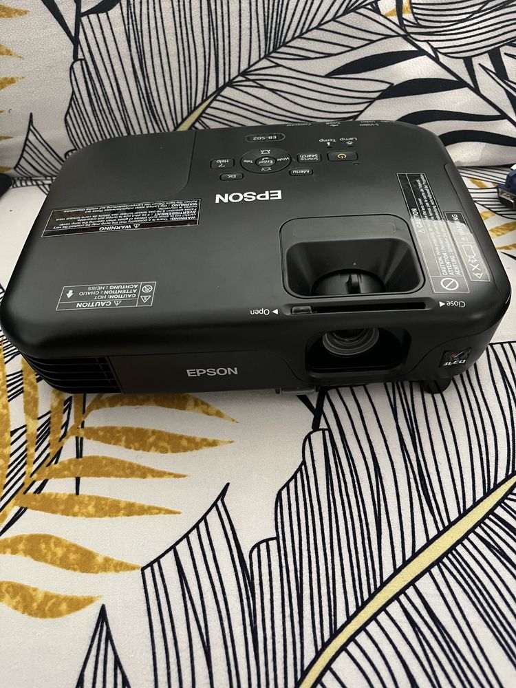 Projetor Epson EB-S02 novo