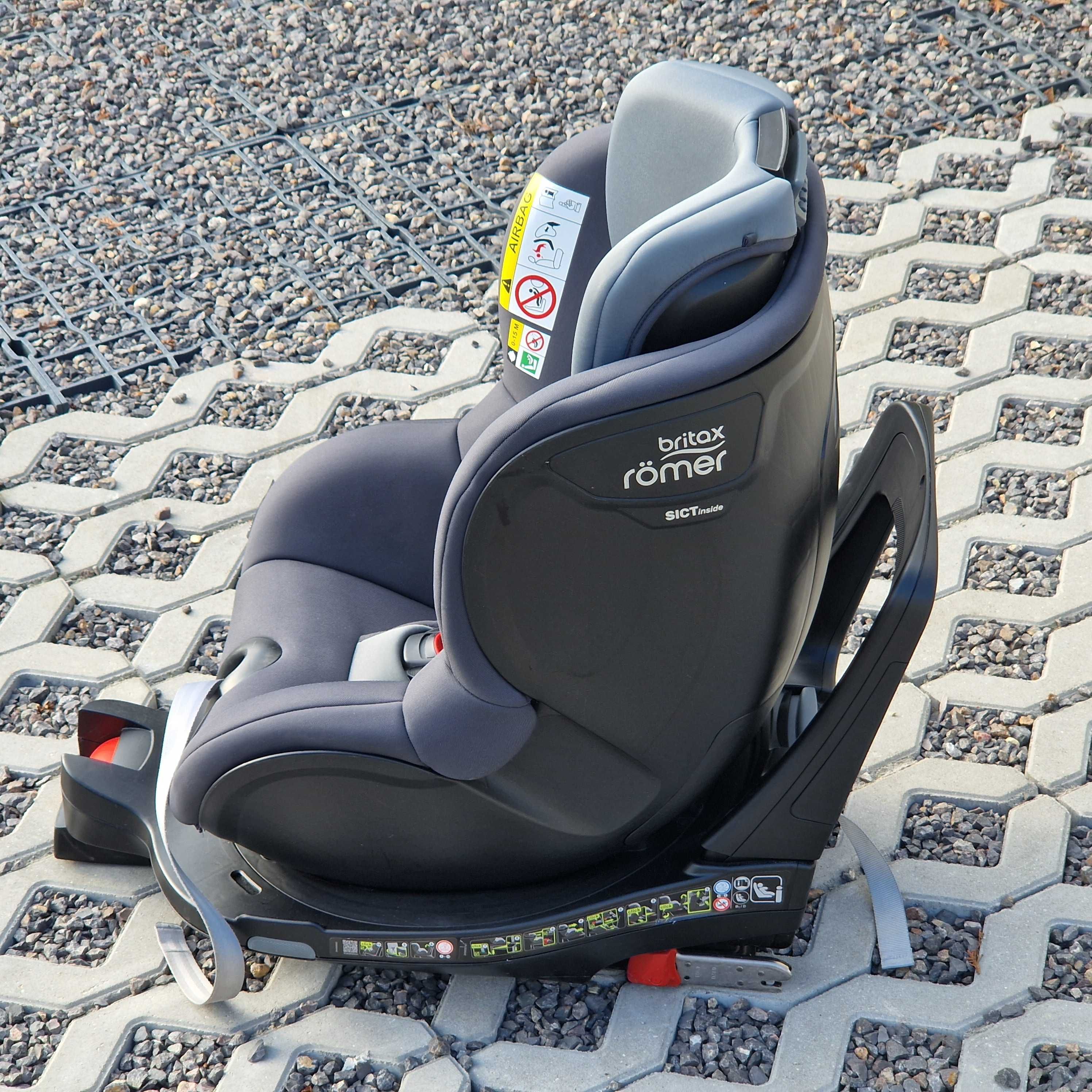 Fotelik Britax Romer Dualfix m i size