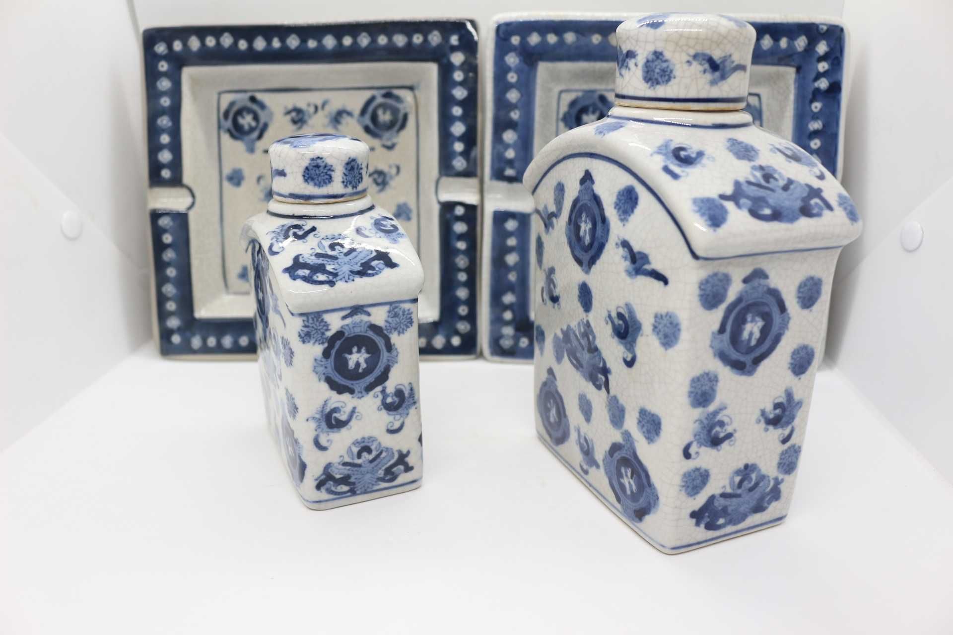 4 Peças Frascos e Cinzeiros Porcelana Chinesa "Pássaros e Flores" XX